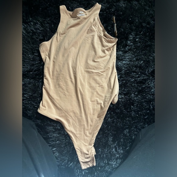 ᑎᗯT 𝙎𝙠𝙞𝙢𝙨 𝙗𝙤𝙙𝙮𝙨𝙪𝙞𝙩 🩵🩶🩶🩵 - Picture 6 of 6